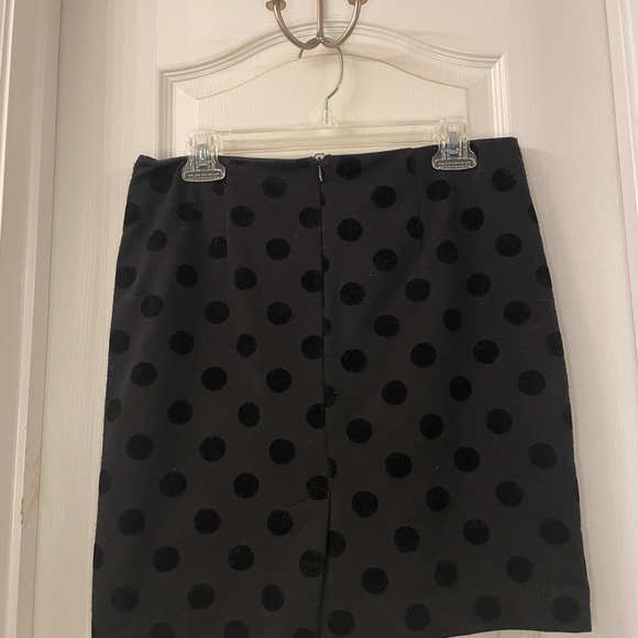 Black polka dot skirt - Picture 2 of 2